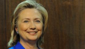 Hillary alcança número mínimo de delegados para ser a indicada dos democratas
