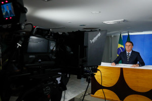 Jair Bolsonaro em discurso sobre corona vírus